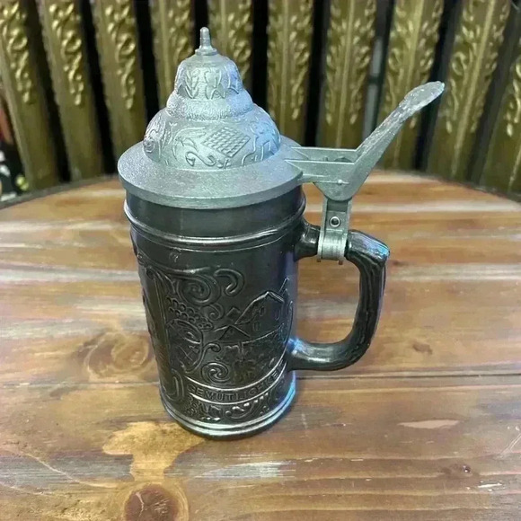 Vintage German Beer Stein Mug With Lid Ein Prosit Der Gemutlichkeit - Picture 1 of 6